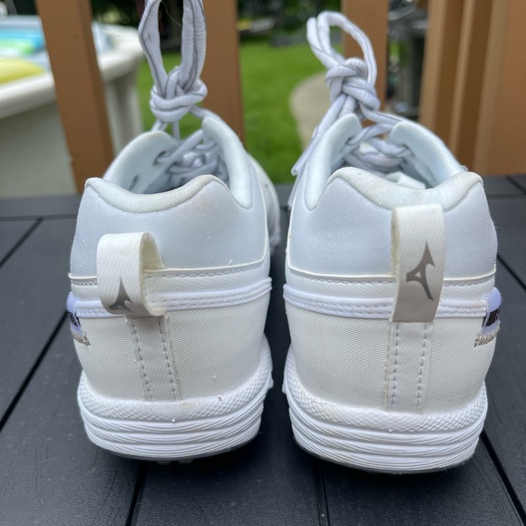 Mizuno Womens 9 Spike Swift Metal Softball Cleats Sz 7 - Picture 5 of 8